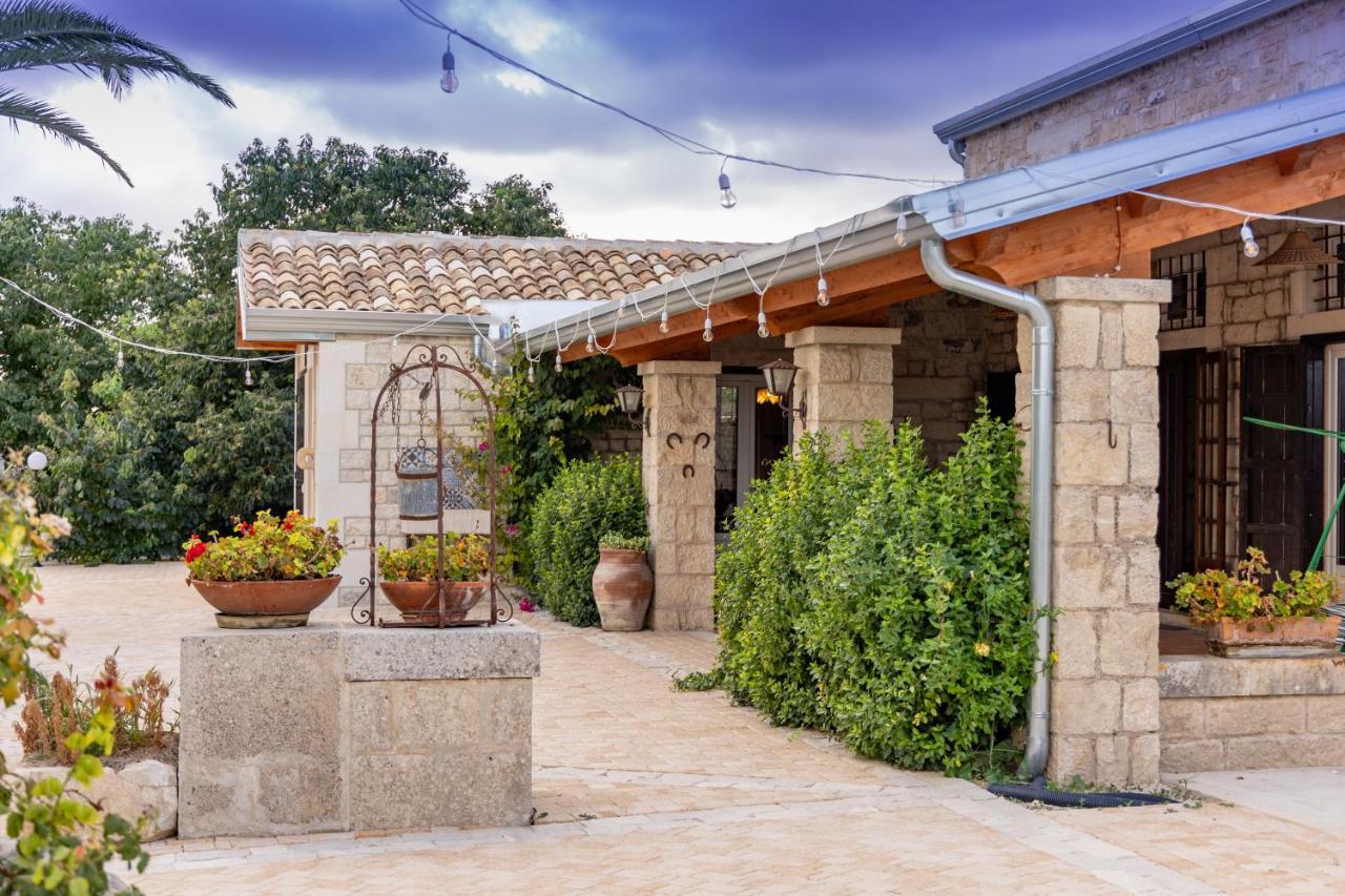 Casale Della Contea Guest House Modica Ngoại thất bức ảnh