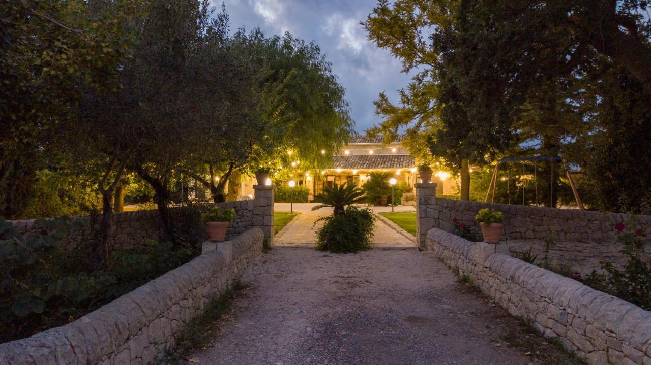 Casale Della Contea Guest House Modica Ngoại thất bức ảnh