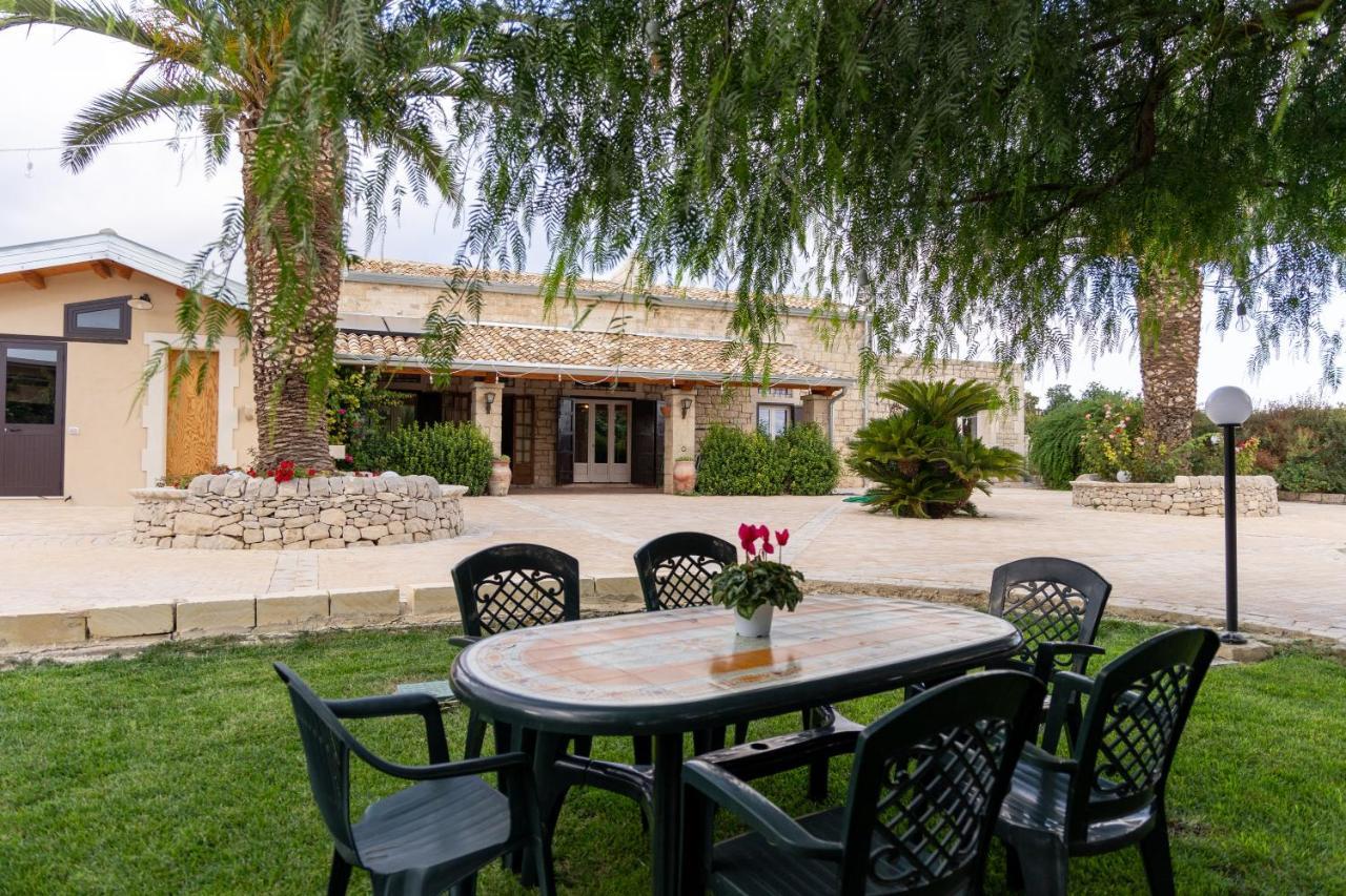 Casale Della Contea Guest House Modica Ngoại thất bức ảnh