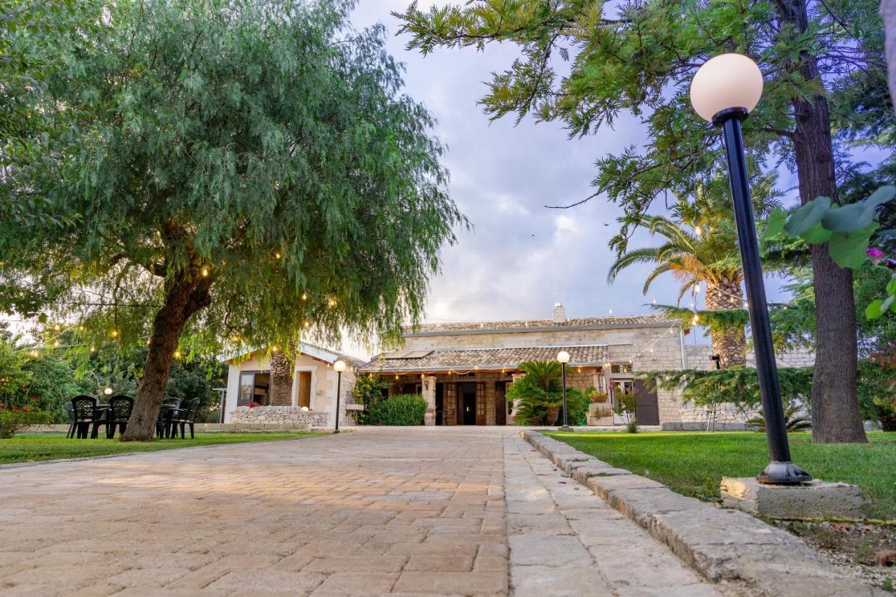 Casale Della Contea Guest House Modica Ngoại thất bức ảnh